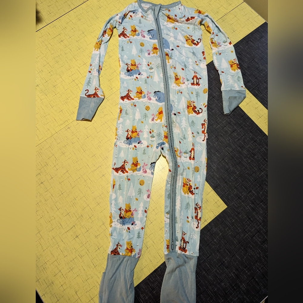 3T EUC Pooh Little Sleepies Zippy